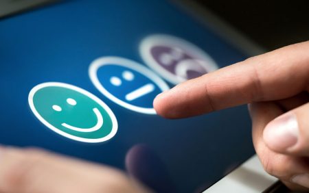 finger pointing at satisfaction survey